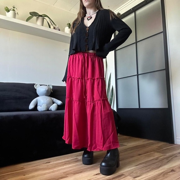Red Tiered Ruffle Summer Maxi Skirt - Picture 2 of 8